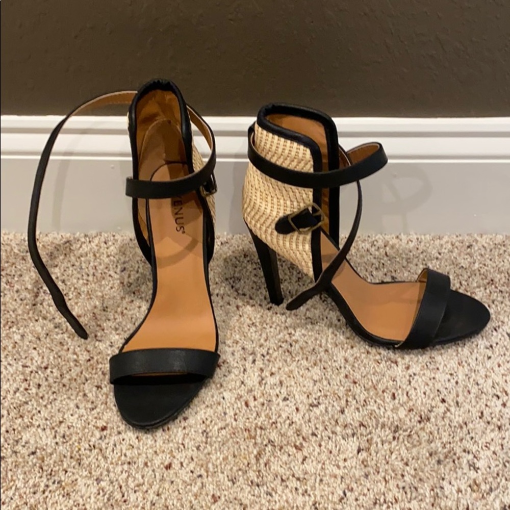 Venus heels